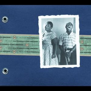 美女扒开胸罩👙给男生吃白头
