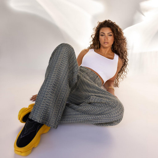 Sm女王黄金圣水视频
